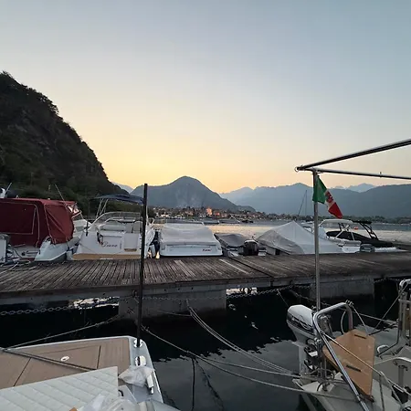 Notte Romantica Su Nave 船上ホテル Feriolo